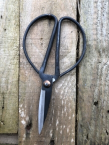 Handgesmede schaar-scissor Dure, echt fantastisch ontwerp!!