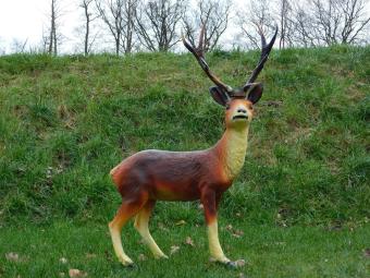 Großer Hirsch mit Geweih - 108 cm - Polystone