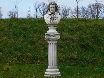 Büste von Beethoven auf Sockel - 127 cm - Stein