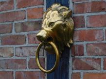 Door knocker lion - alu - gold coloured