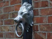 Door knocker lion - alu - silver-coloured