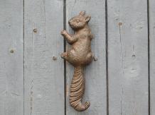 Squirrel as Wall Hook or Wall Decoration - Cast Iron - Dark Brown