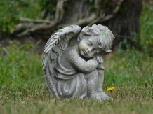 Sitting angel - M - polystone - detailed