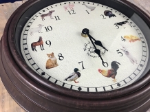 Clock with animals, they also make sounds!