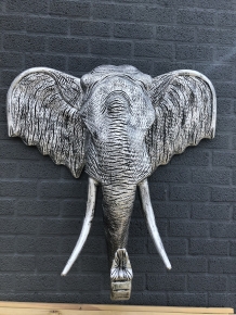 This elephant head is a very large wall ornament, beautifully decorative!!