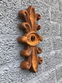 Wall anchor, beam anchor, cast iron, decorative shape.