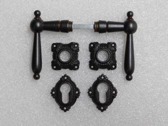 Set of door handles with latch-and-lock rosettes - PC - Dark brown - Iron rusted