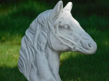 Set of 2 Horse Heads - Stone - White with Grey