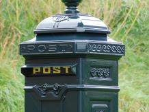 Floor-standing letterbox - Dark green - Aluminium