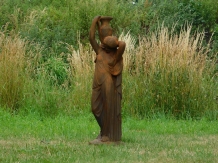 Statue water spout - lady with water jugs - solid stone - oxide