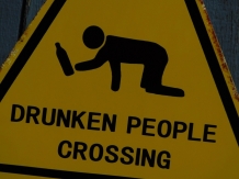 Wandschild - Drunken People Crossing - Metall