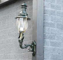 Bremen special wall lamp - dark green or black - alu