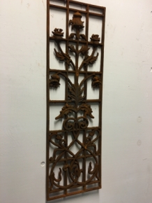 Cast iron wall ornament floral design, very nice!!!