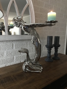 Mermaid as a holder, for example as a candlestick, aluminum with a nickel / chrome look