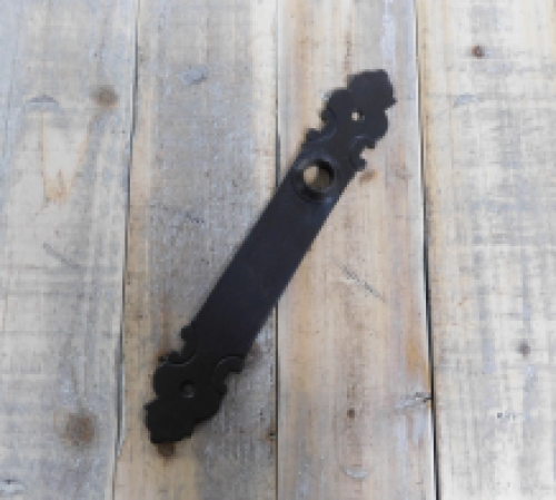 1 For historical doors, long door shield without keyhole for the antique door in antique iron.