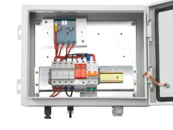 Combiner - string box voor zonne-energiegenerator