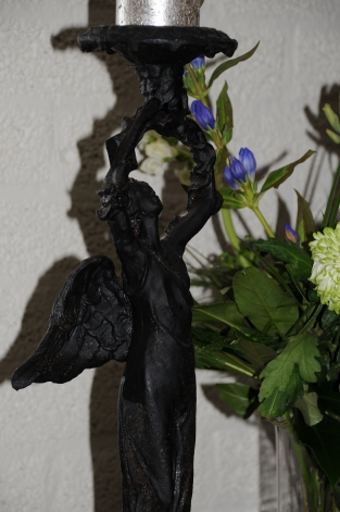 Beautiful heavy black-rust metal angel candlesticks, beautiful.