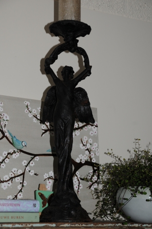 Beautiful heavy black-rust metal angel candlesticks, beautiful.