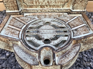 Tuin fontein, gemaakt van gietijzer, groen-bruin