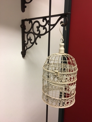 Beautiful shelf rack pendant, cast iron