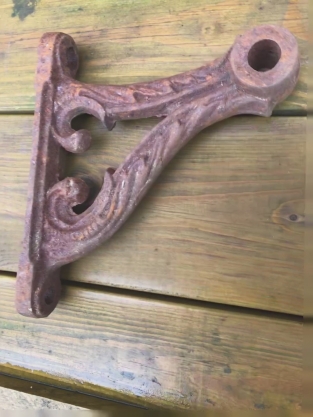 Set of wall brackets, heavy-duty cast iron rest.