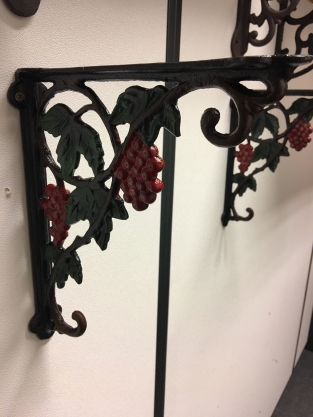 Beautiful shelf hanger with grape motif, cast iron-small