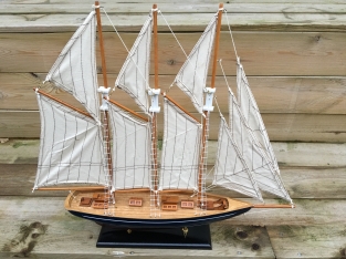 Sailboat 3 master Marco polo on stand, handmade, very beautiful.