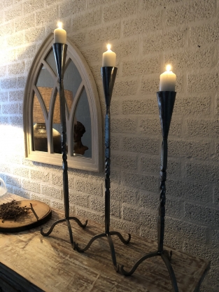 Beautiful wrought iron candlestick, 1 arm, medium size, beautiful ornate ironwork!