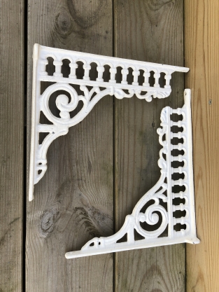 Set of antique sleek shelf supports, cast iron- old-white