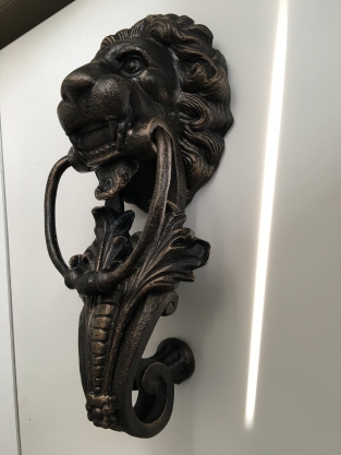 Beautiful large slate head as a door knocker, Cast Iron.