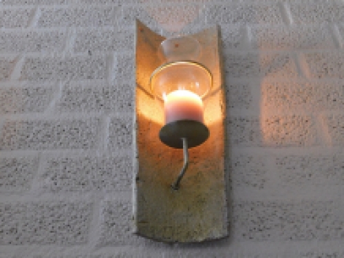 Wind light from roof tile, with candlestick and glass flask - in gold color!