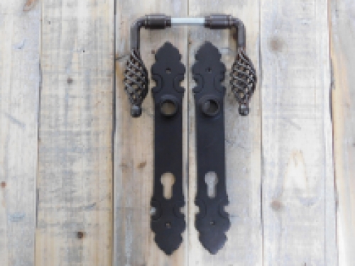 Set of door hardware PZ92 - onion-shaped handles - antique iron - dark brown