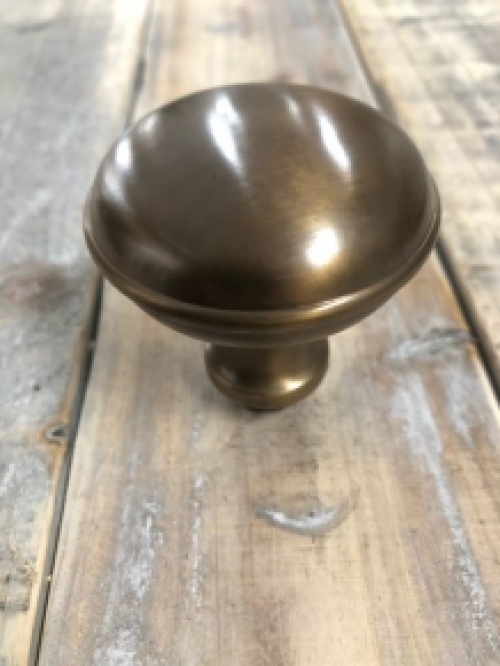 Door knob - turnable - brass patinated