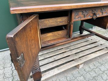 Beautiful used nostalgic antique oak desk, substantial in size.