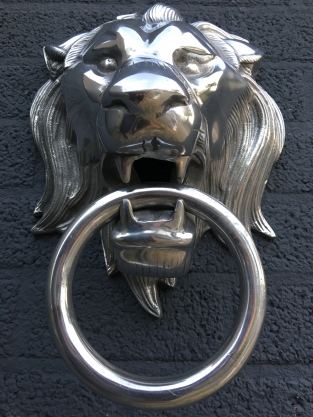 Hefty aluminum impression full lion head, door knocker, towel holder, .... fantastic decoration