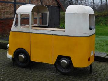 Foodtruck antiek, busje als bar, metaal en hout, exclusief!