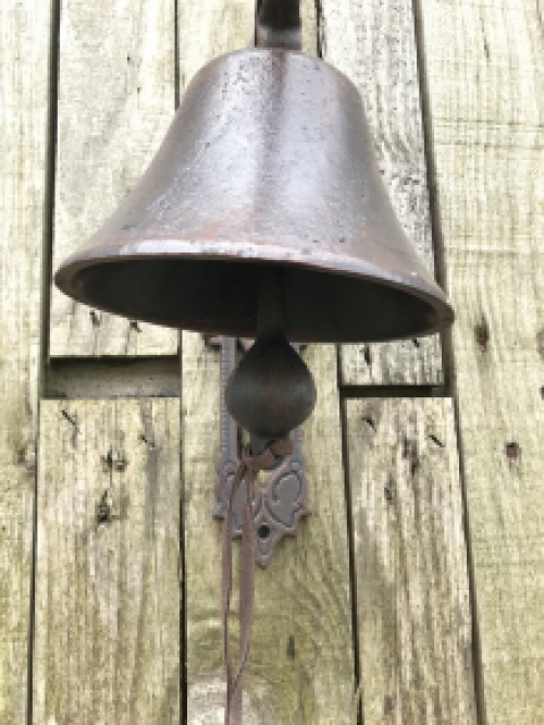 Doorbell ''cow'', wall bell, very nice!