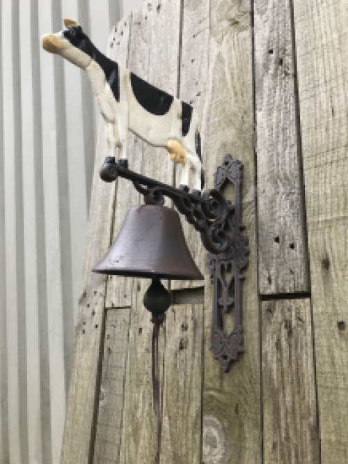 Doorbell ''cow'', wall bell, very nice!