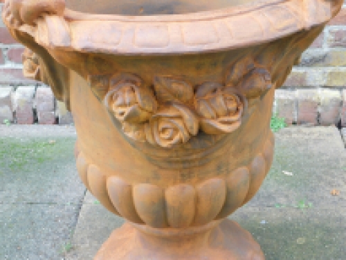 Sturdy flower pot - oxide - full stone