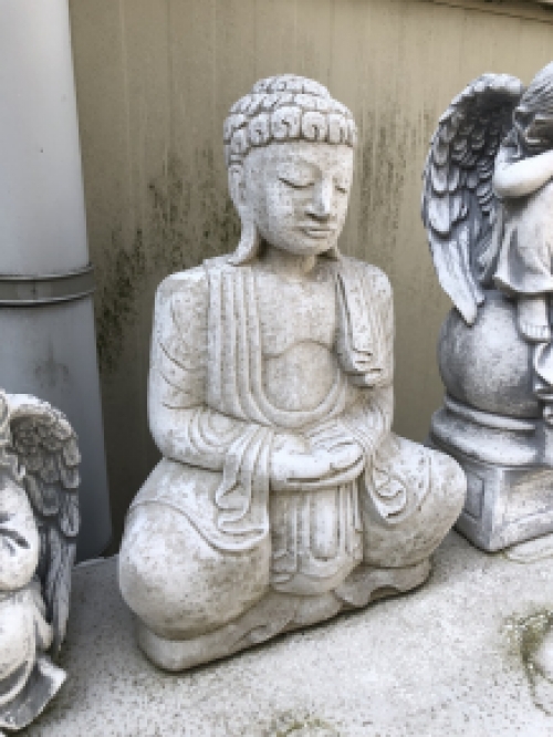 Japanischer Buddha aus Stein