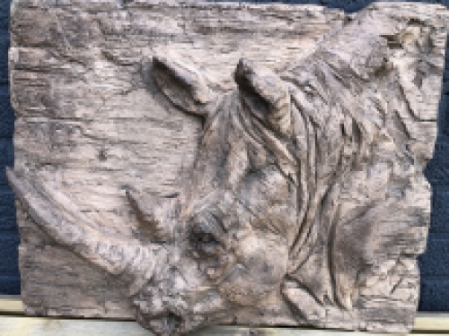 Wall ornament wood look with 3D image of a rhino, polystone-wood.