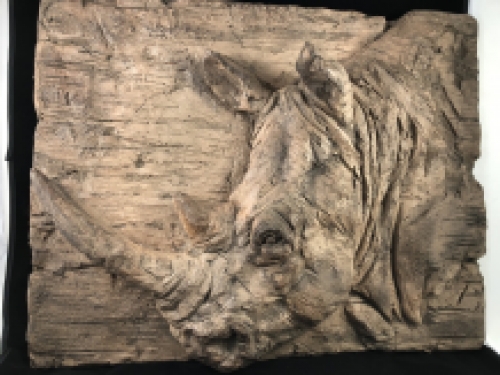 Wall ornament wood look with 3D image of a rhino, polystone-wood.