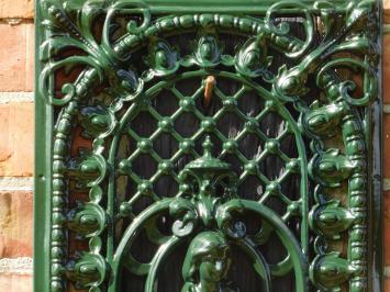 Door grille with Woman - Alu - Green - Grille