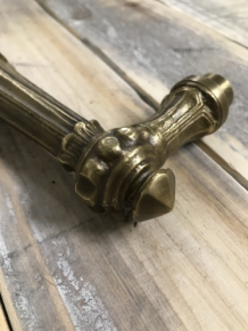 1 heavy door handle antique copper-brass ( patina ) including mandrel.