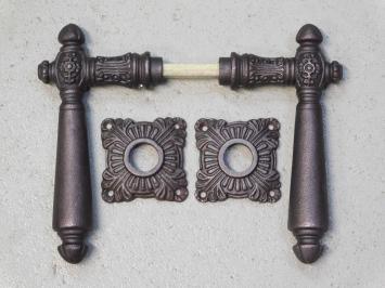 Set of door handles - including rosettes - iron - red/brown rusted