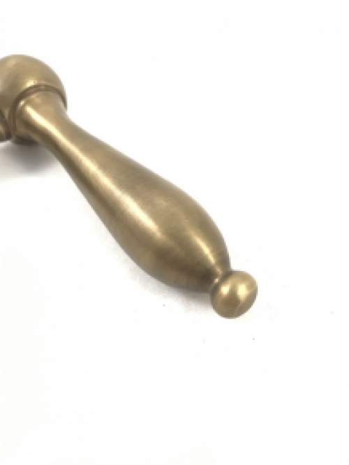 1 Door latch / door handle, made of patinated brass, including mandrel