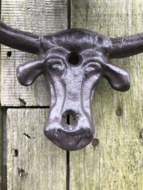 Deurklok, met dieren, deurbel met stier en adelaar, gietijzer