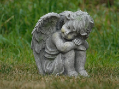 Sitting angel - M - polystone - detailed