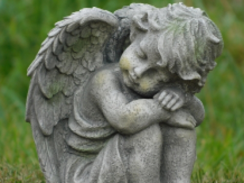 Sitting angel - M - polystone - detailed