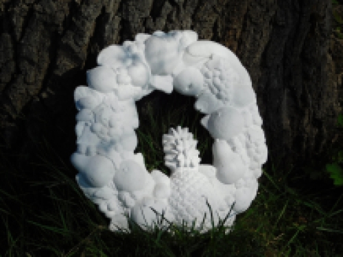 Wall ornament fruit wreath - solid stone